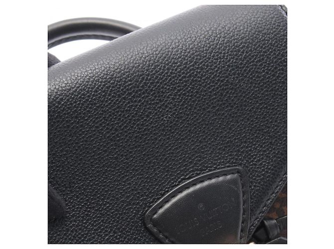 Zaino/borsa Louis Vuitton Montsouris NM PM Marrone Nero - vista 11