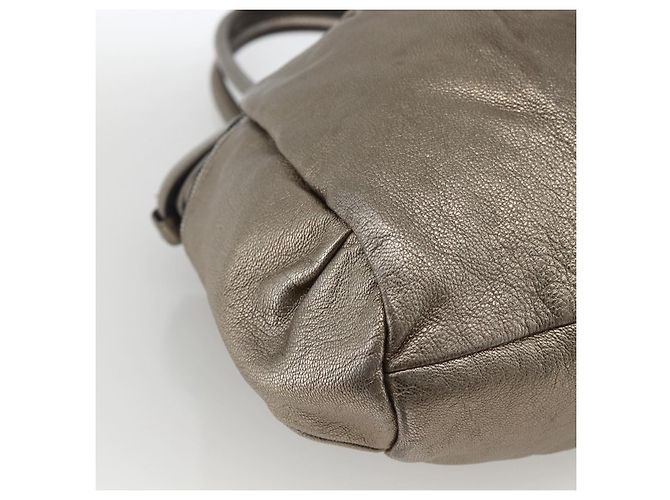 Borsa a mano Gancini in pelle bianca e argento di Salvatore Ferragamo Auth LNZ426 Bianco - vista 13
