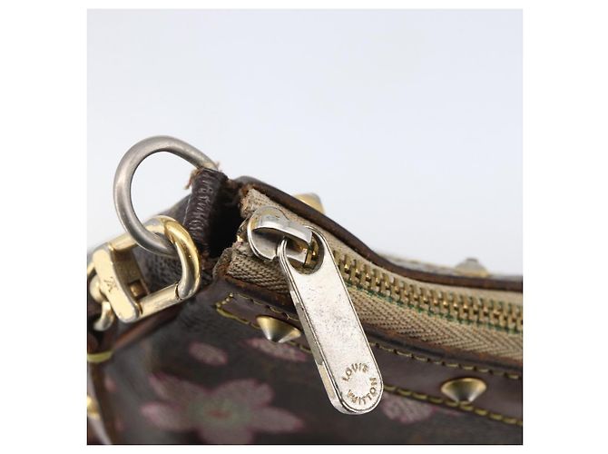 Pochette Accessoires Fiore di Ciliegio Louis Vuitton M92006 LV Auth ARZ358 Monogramma - vista 10