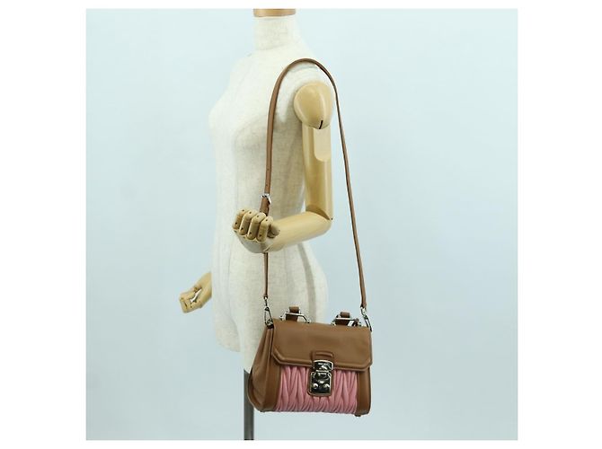 Borsa Miu Miu Matelassé in pelle 2 in 1 rosa argento Auth 172533M - vista 29