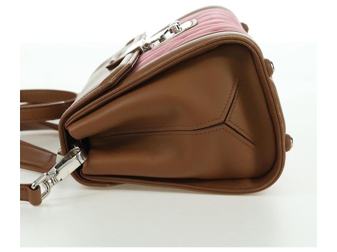 Borsa Miu Miu Matelassé in pelle 2 in 1 rosa argento Auth 172533M - vista 4
