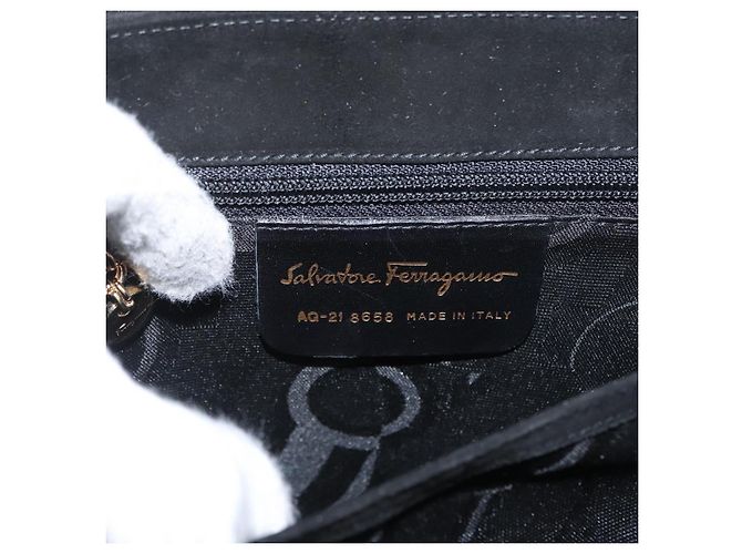 Borsa a mano Gancini in suede Salvatore Ferragamo 2 in 1 Nero Oro Auth 173432 - vista 18