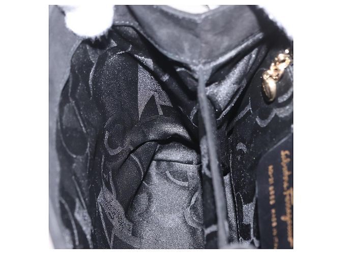 Borsa a mano Gancini in suede Salvatore Ferragamo 2 in 1 Nero Oro Auth 173432 - vista 21
