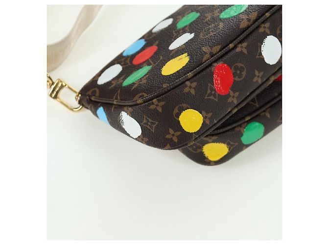 LOUIS VUITTON LV x YK Multi Pochette Accessoires Pouch M46385 LV Auth 171486SM Monogramma - vista 16