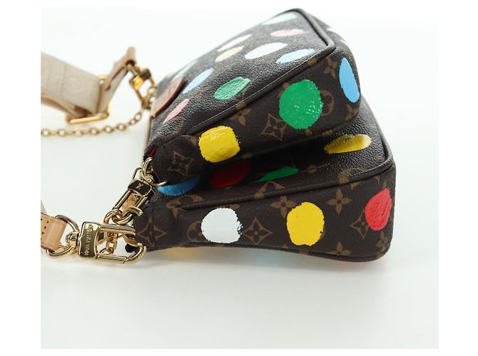 LOUIS VUITTON LV x YK Multi Pochette Accessoires Pouch M46385 LV Auth 171486SM Monogramma - vista 3