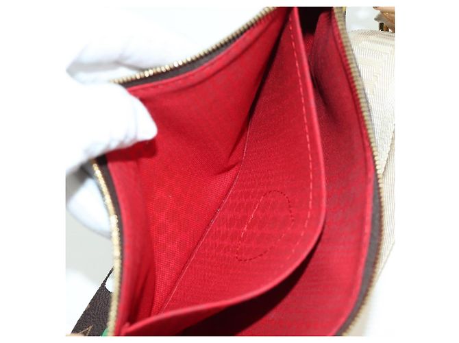 LOUIS VUITTON LV x YK Multi Pochette Accessoires Pouch M46385 LV Auth 171486SM Monogramma - vista 35