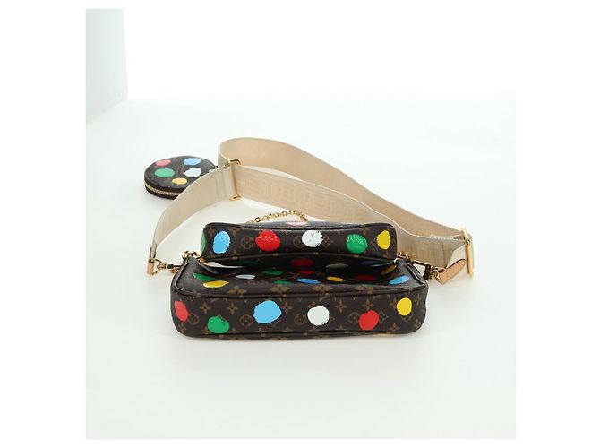 LOUIS VUITTON LV x YK Multi Pochette Accessoires Pouch M46385 LV Auth 171486SM Monogramma - vista 5