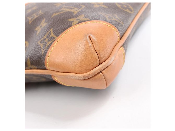 Borsa a Spalla Monogram Coussin GM Louis Vuitton M51141 Rosso - vista 11