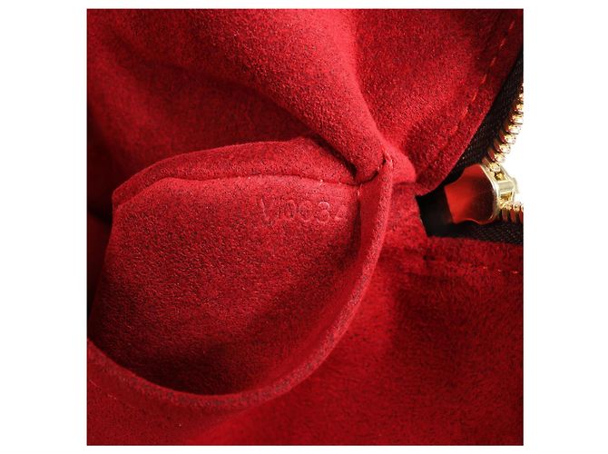 Borsa a Spalla Monogram Coussin GM Louis Vuitton M51141 Rosso - vista 13