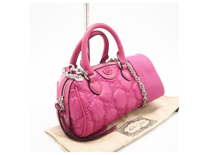Gucci GG Matelasse Nylon Shoulder Bag Pink - view 2
