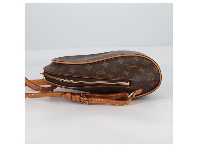 Ellipse Rucksack aus Monogramm-Canvas von Louis Vuitton Braun - Ansicht 3