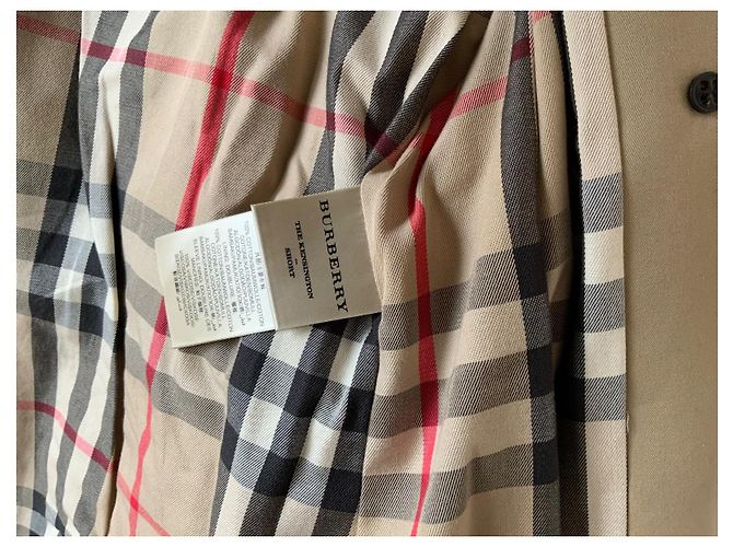 Gabardina Burberry Kensington corta beige de algodón - vista 3