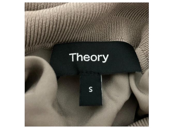 Top de cuello alto de seda Theory Combo Beige - vista 5