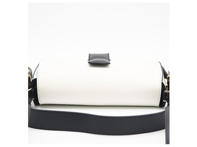 Borsa a Spalla in Pelle Fendi Bucket Twist Nero Bianco - vista 5