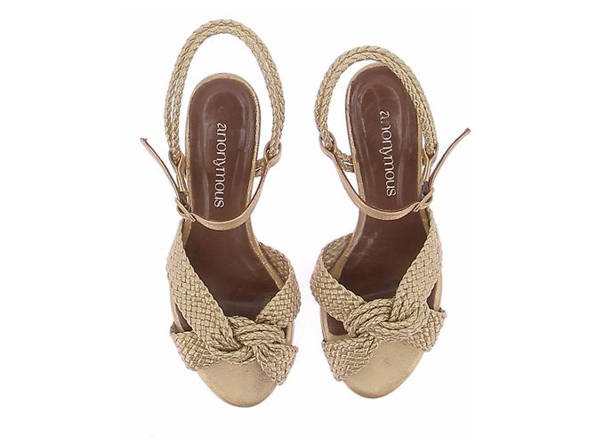 Autre Marque Offene Sandalen mit Absatz Golden - Ansicht 6
