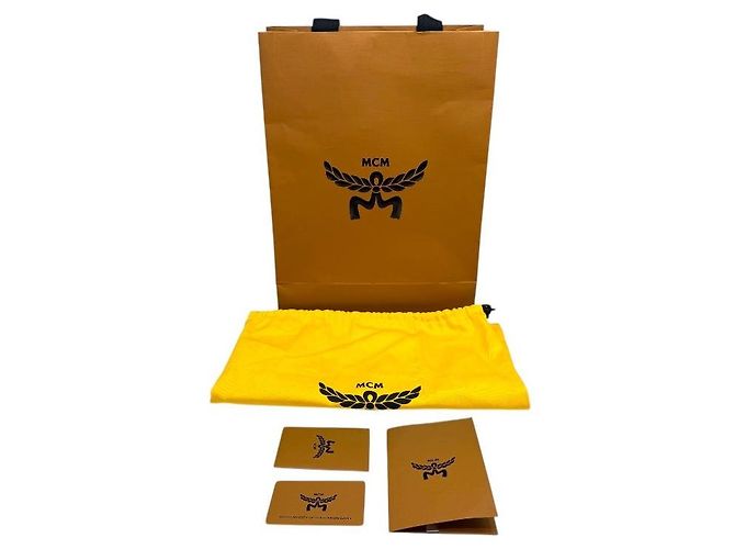 MCM Bolsa Boston Mini Ella Visetos Cognac Marrom - vista 9