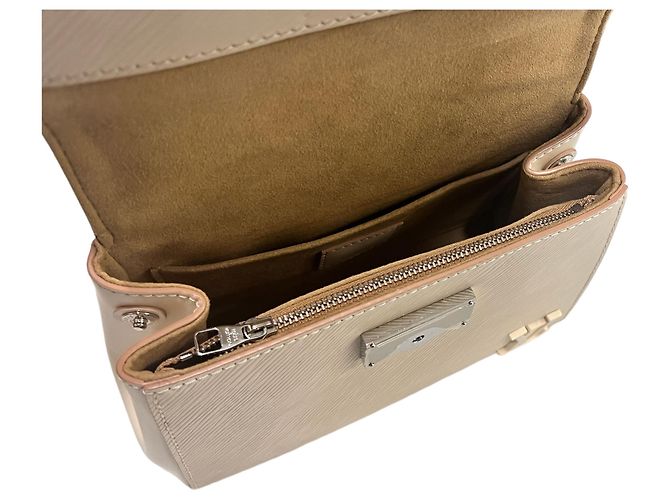 Louis Vuitton Borsa Tote Mini Cluny Quarzo Bianco - vista 8