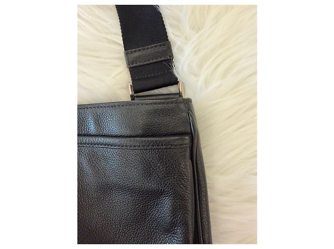 Prada Borsa a tracolla in pelle vitello Nero - vista 12