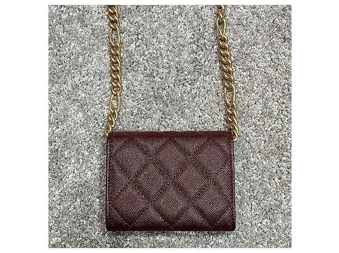 Chanel Tarjetero de cadena con logo CC en caviar burdeos Roja - vista 14