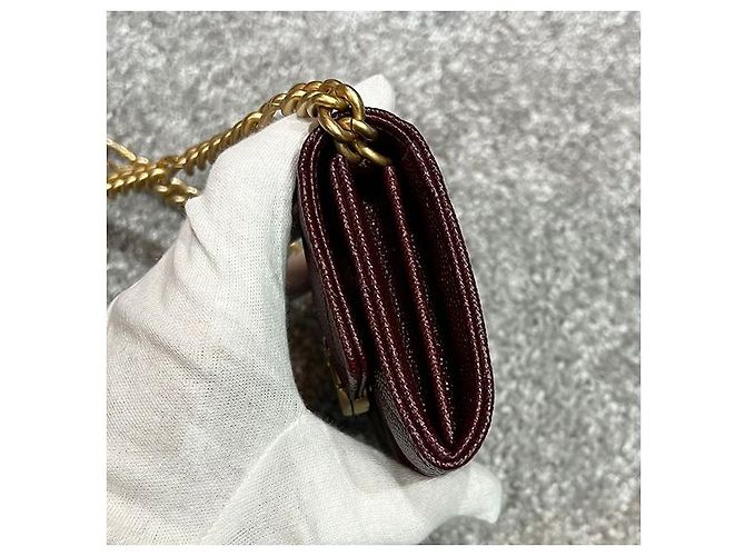 Chanel Tarjetero de cadena con logo CC en caviar burdeos Roja - vista 4