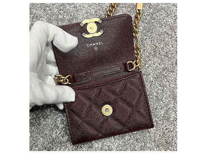 Chanel Tarjetero de cadena con logo CC en caviar burdeos Roja - vista 6