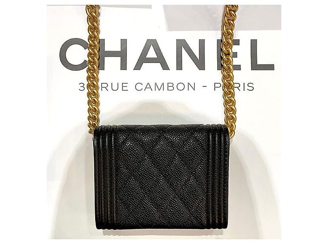 Chanel Cartera con solapa de cadena dorada Caviar Boy Negro - vista 3