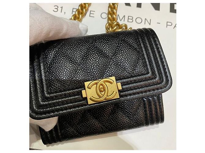 Chanel Cartera con solapa de cadena dorada Caviar Boy Negro - vista 5