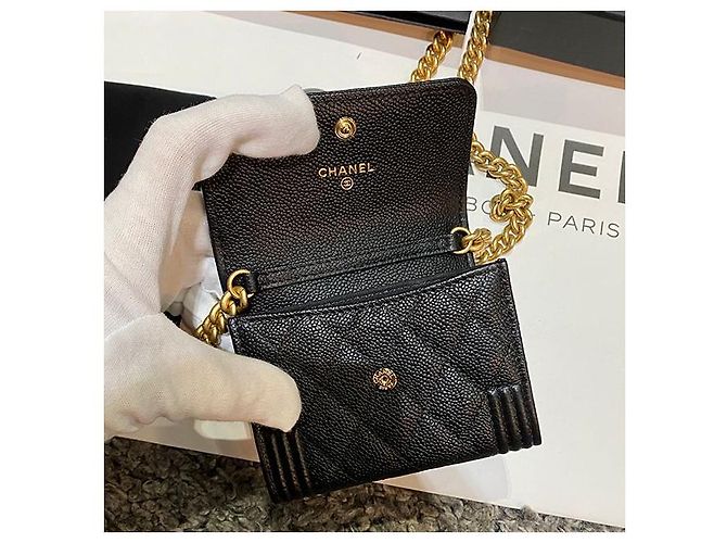 Chanel Cartera con solapa de cadena dorada Caviar Boy Negro - vista 6