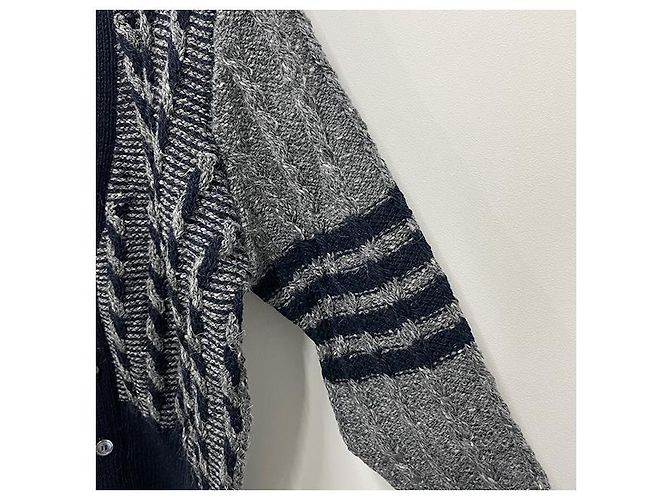 Thom Browne Donegal Kabel-Cardigan Funmix mit diagonalen Streben Braun - Ansicht 17