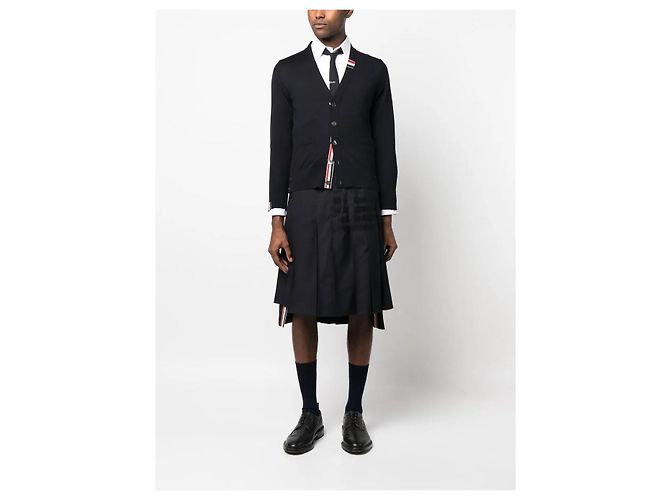 Thom Browne Gestreifter V-Ausschnitt Merinowoll-Cardigan in Marineblau - Ansicht 2