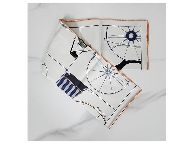 Hermès Foulard in seta per donna con occhielli in pelle Toute Berline Argento - vista 6