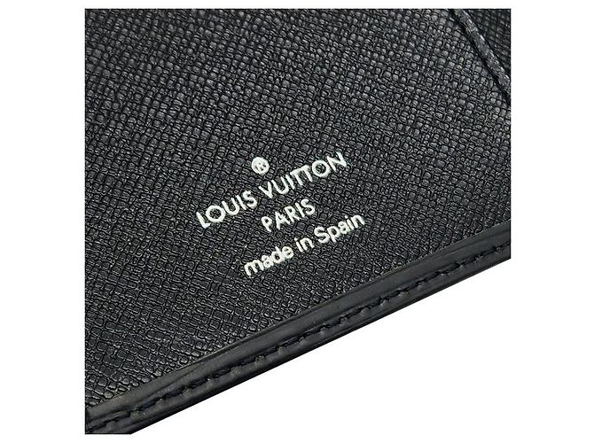 Louis Vuitton Portafoglio passaporto Epi Nero - vista 6