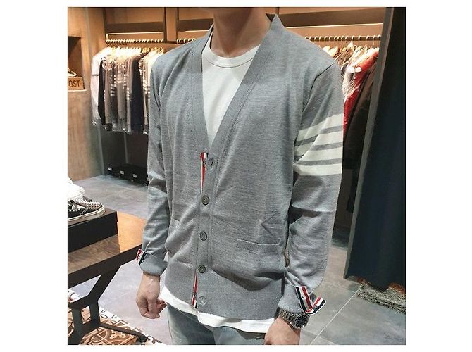 Thom Browne Merinowoll-Cardigan mit diagonalen Streifen in Hellgrau Braun - Ansicht 3
