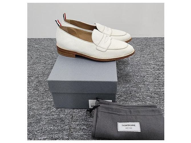 Thom Browne Drei-Streifen Tab Varsity Pennyloafer Off White - Ansicht 14