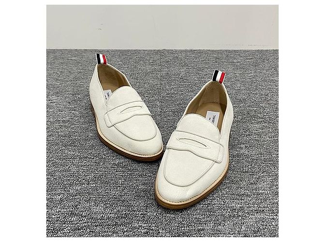 Thom Browne Drei-Streifen Tab Varsity Pennyloafer Off White - Ansicht 3