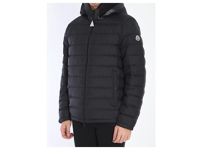 Moncler Chevrerie Hooded Short Down Jacket Black - view 5