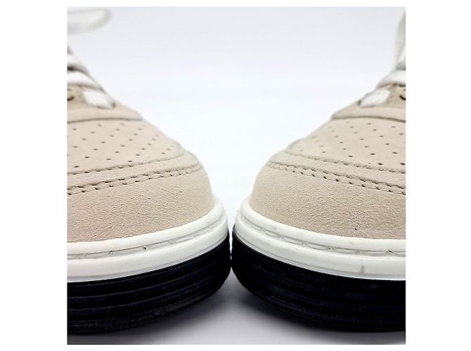 Chanel Wildleder Force Logo Sneakers - Ansicht 2