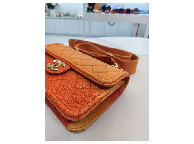 Chanel Bolsa tote pequena cruzada gradiente Caviar Sunset Laranja - vista 18