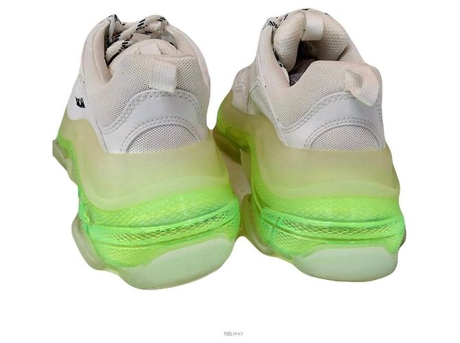Balenciaga Sneakers Triple Trainer con Suola Trasparente Bianco - vista 4