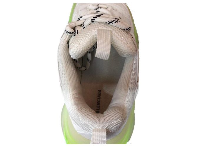 Balenciaga Sneakers Triple Trainer con Suola Trasparente Bianco - vista 5