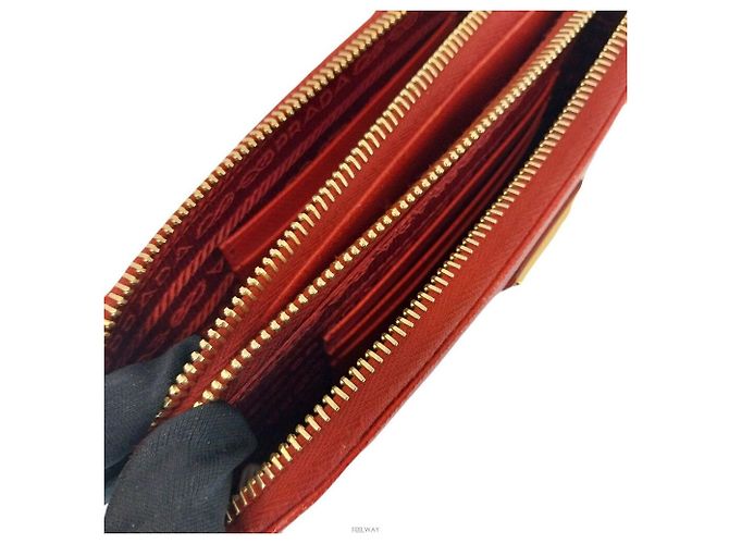 Borsa a tracolla Prada Diagram Saffiano con catena dorata a forma di triangolo - vista 7