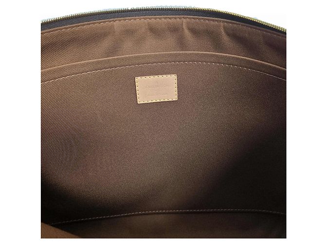 Louis Vuitton Borsa Clutch Étuve Voyage MM Monogram Nero - vista 7