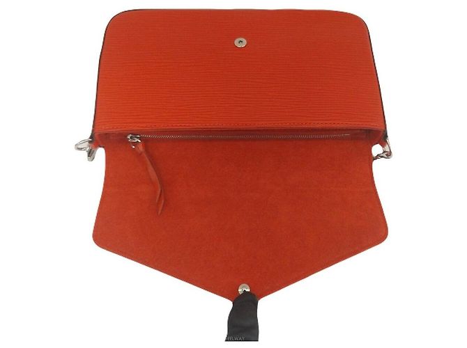 Louis Vuitton Borsa a Tracolla Pochette Felicie Epi Chain Rosso - vista 6
