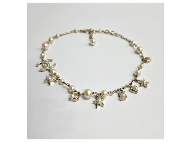 Chanel Collana di perle con logo CC a forma di cuore D'oro - vista 3
