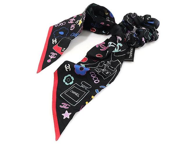 Chanel Scrunchie per capelli in seta nera con motivo logo CC Nero - vista 2