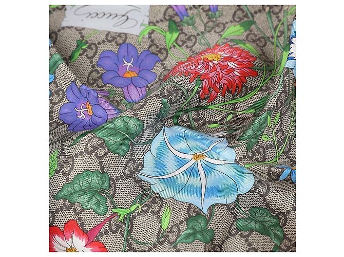 Gucci Seidenschal mit GG-Blumenmuster Pink - Ansicht 6