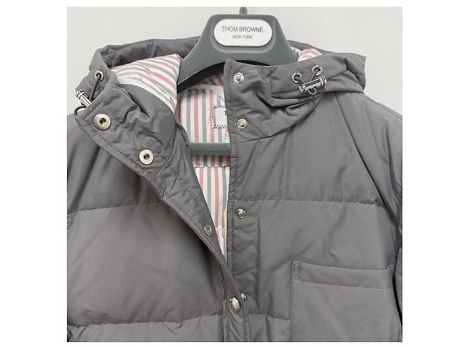 Thom Browne Casaco de pato de ganso ripstop militar diagonal cinza médio - vista 20