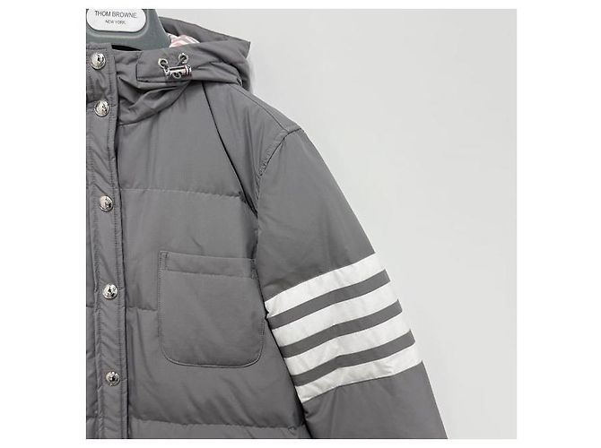 Thom Browne Casaco de pato de ganso ripstop militar diagonal cinza médio - vista 4