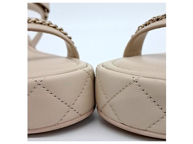Sandalias de plataforma con cadena Chanel Castaño - vista 2