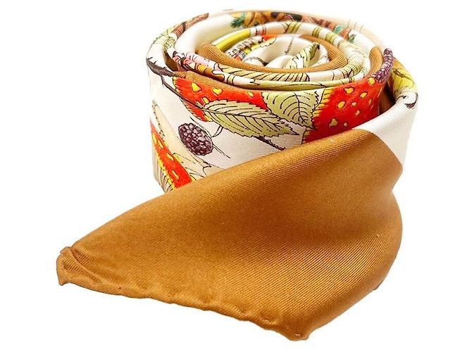 Gucci Sciarpa in seta fungo marrone - vista 3